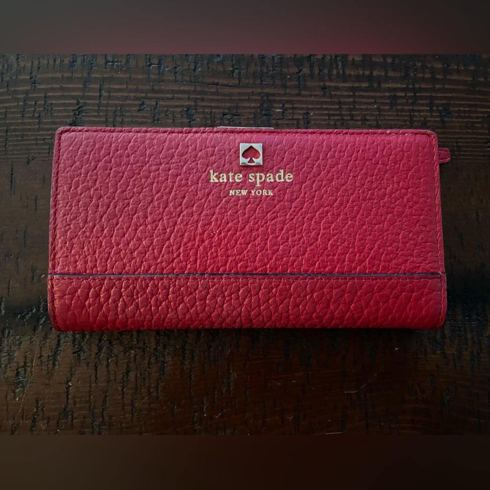 Kate Spade New York ♠️ Southport Avenue Stacy pebble leather wallet red ~